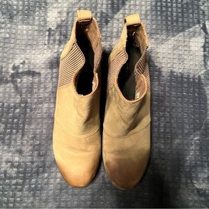 Sorel Tan Ankle Boots